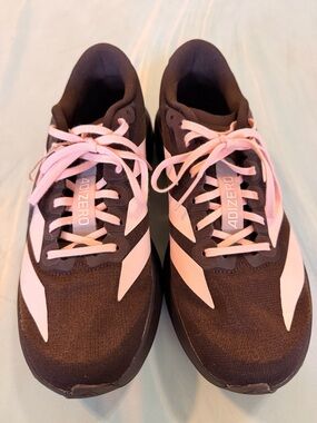 Adizero Women's Black and Pink Running Shoes NWT SIZE 8 🤎🩷
